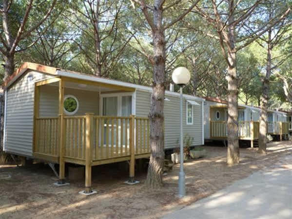 Camping Neptuno Hotel Pals Buitenkant foto