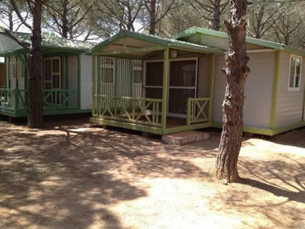 Camping Neptuno Hotel Pals Buitenkant foto